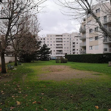 2, 3 Pers. Center Daire Lyon